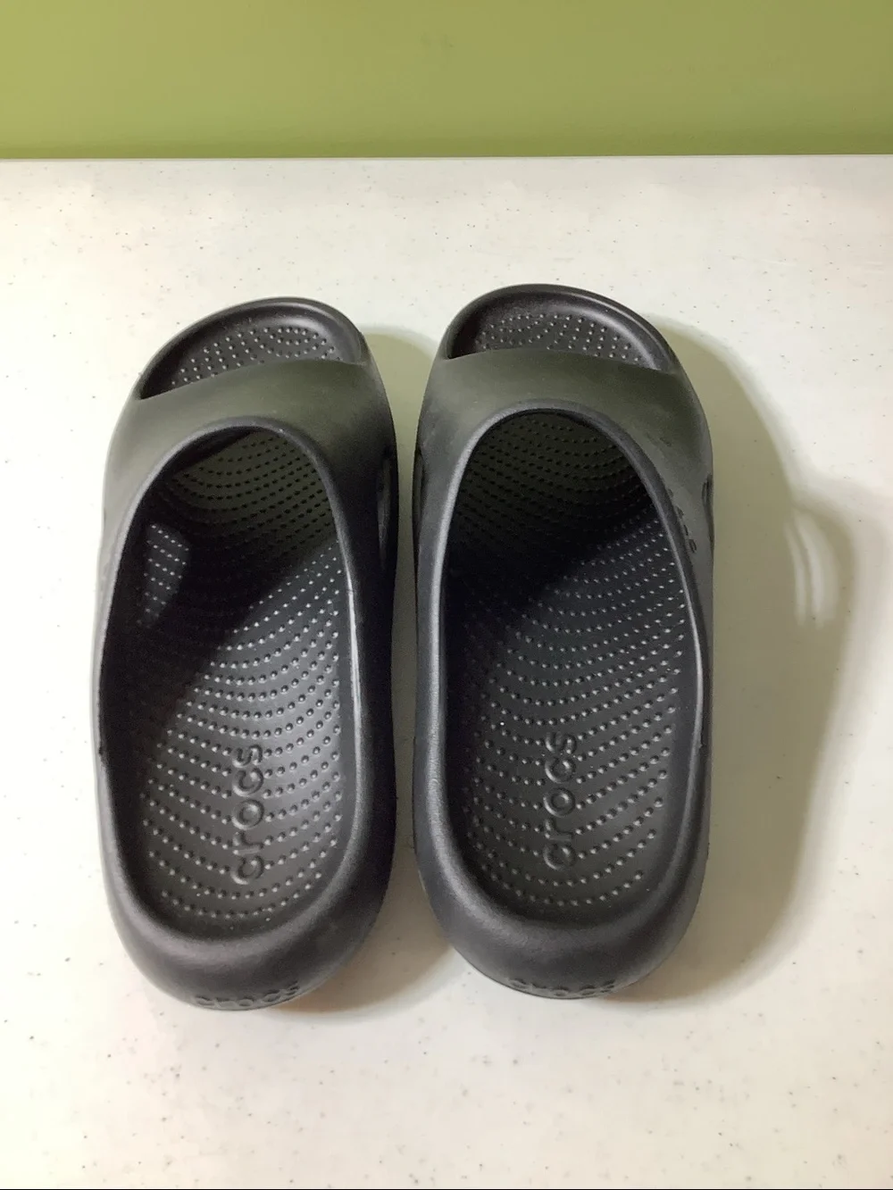 Crocs black Recovery Slides, size 10M/12W